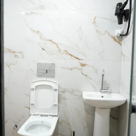 Bdk Quarto em Acomodações Particulares *